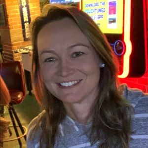 Meet your Posher, Holly